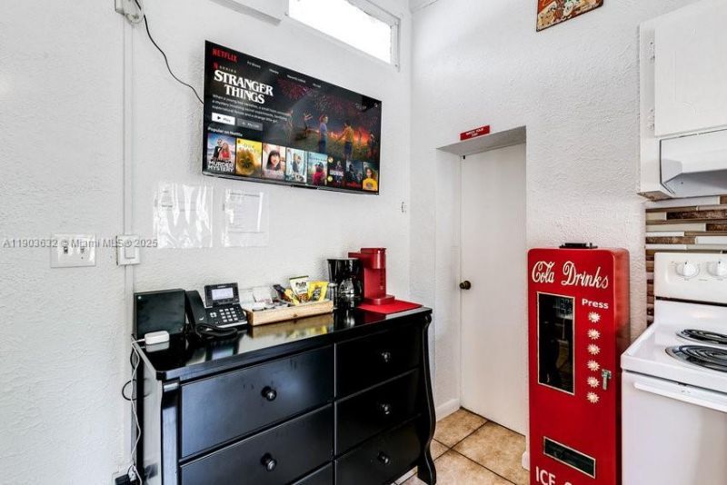 Please Call For Address, Unit 4, Hollywood, FL 33020 Photo