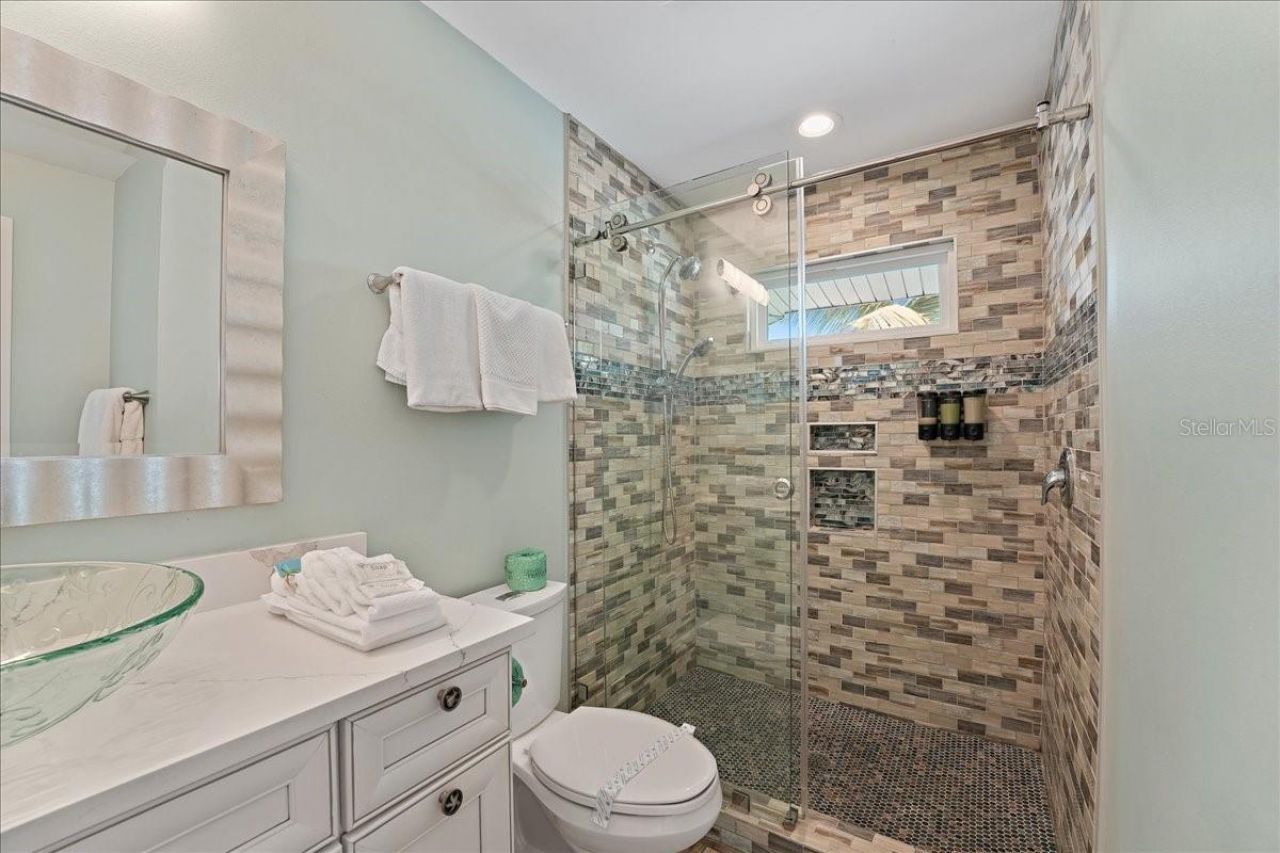 111 Cedar Avenue, Anna Maria, FL 34216 Photo