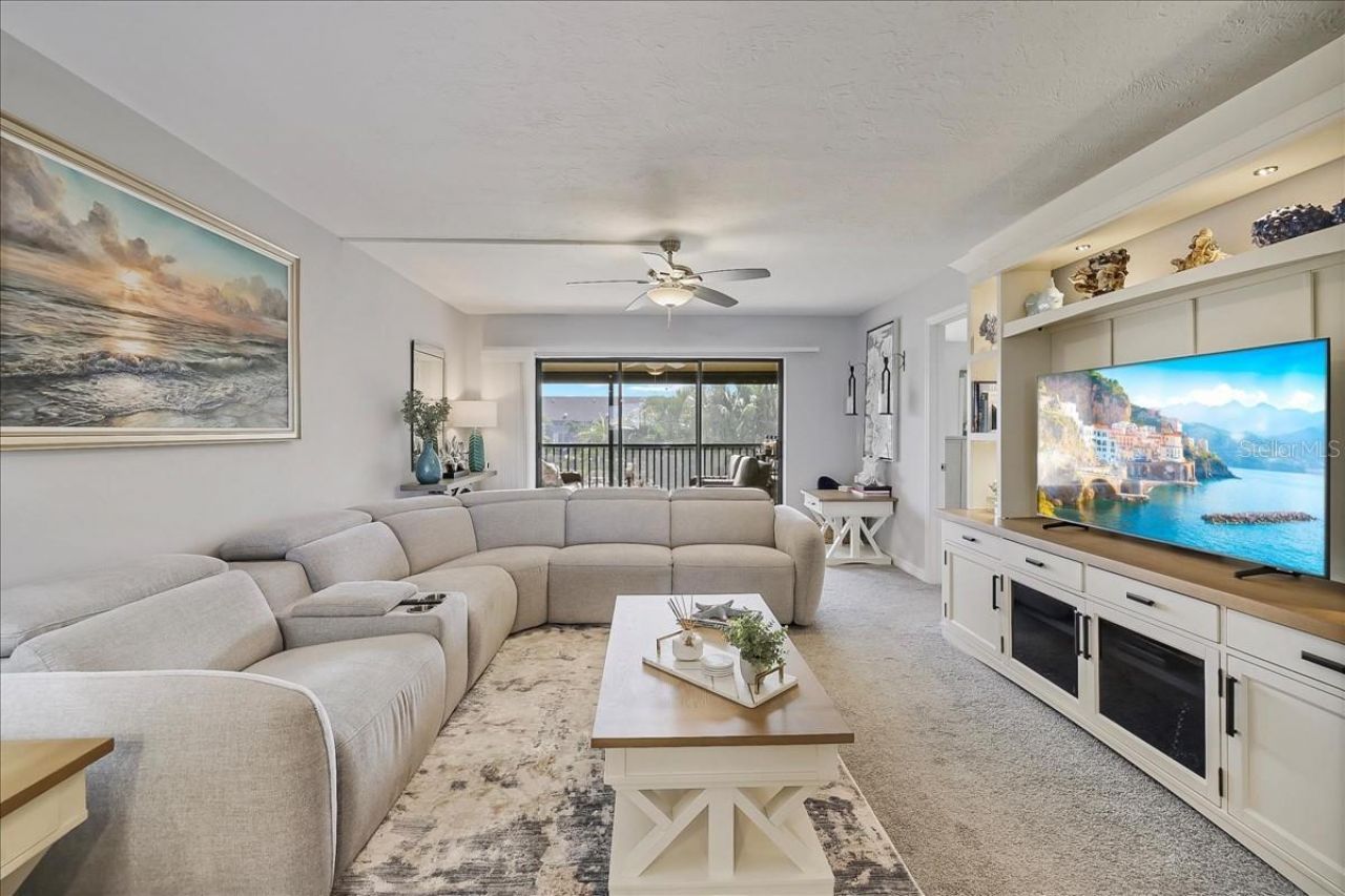 4719 SE 17th Place, Unit 208, Cape Coral, FL 33904 Photo