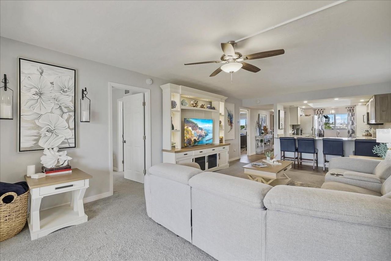 4719 SE 17th Place, Unit 208, Cape Coral, FL 33904 Photo