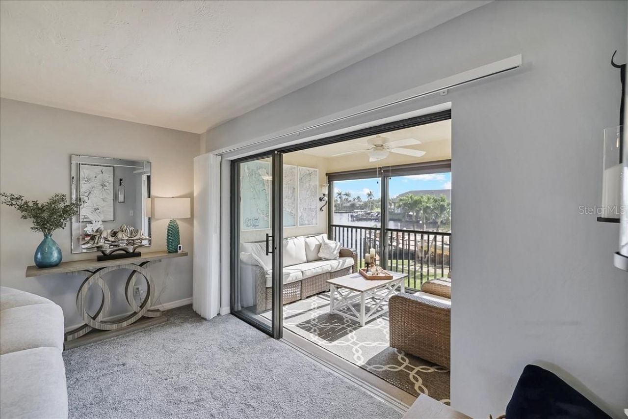 4719 SE 17th Place, Unit 208, Cape Coral, FL 33904 Photo