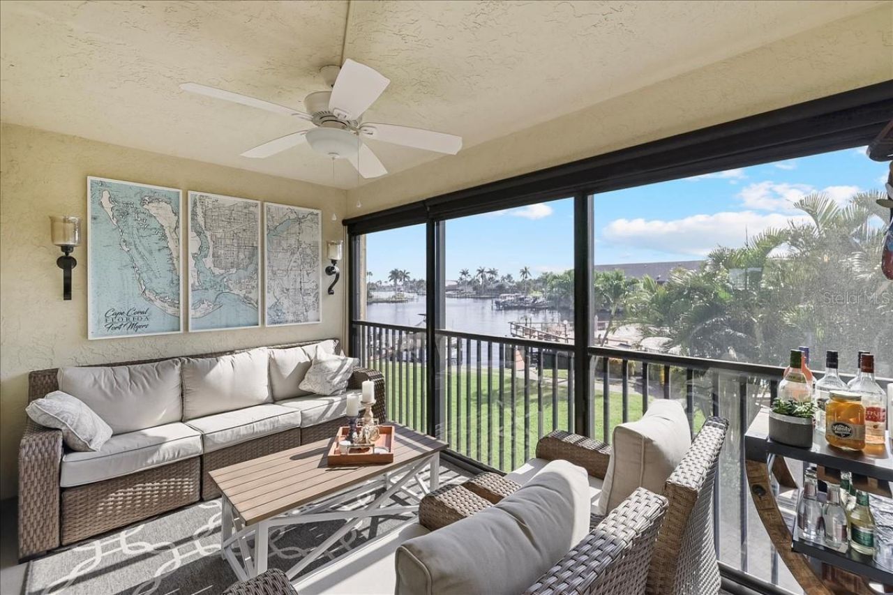 4719 SE 17th Place, Unit 208, Cape Coral, FL 33904 Photo