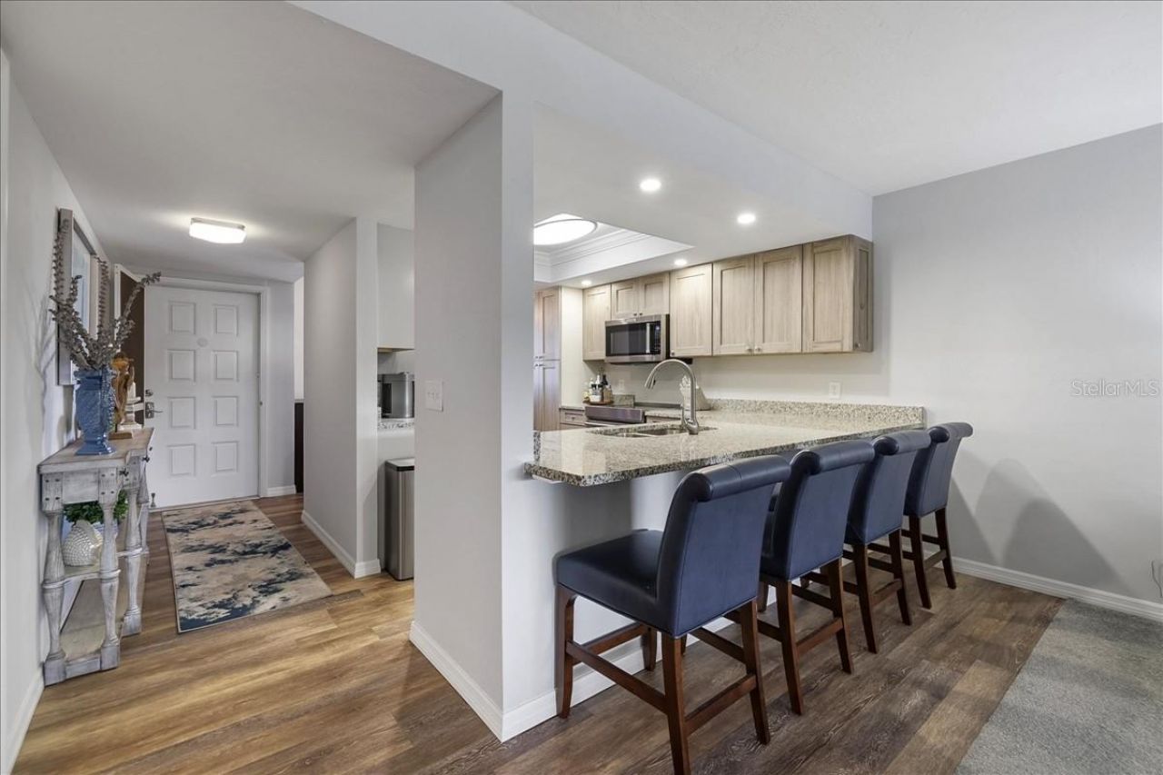 4719 SE 17th Place, Unit 208, Cape Coral, FL 33904 Photo