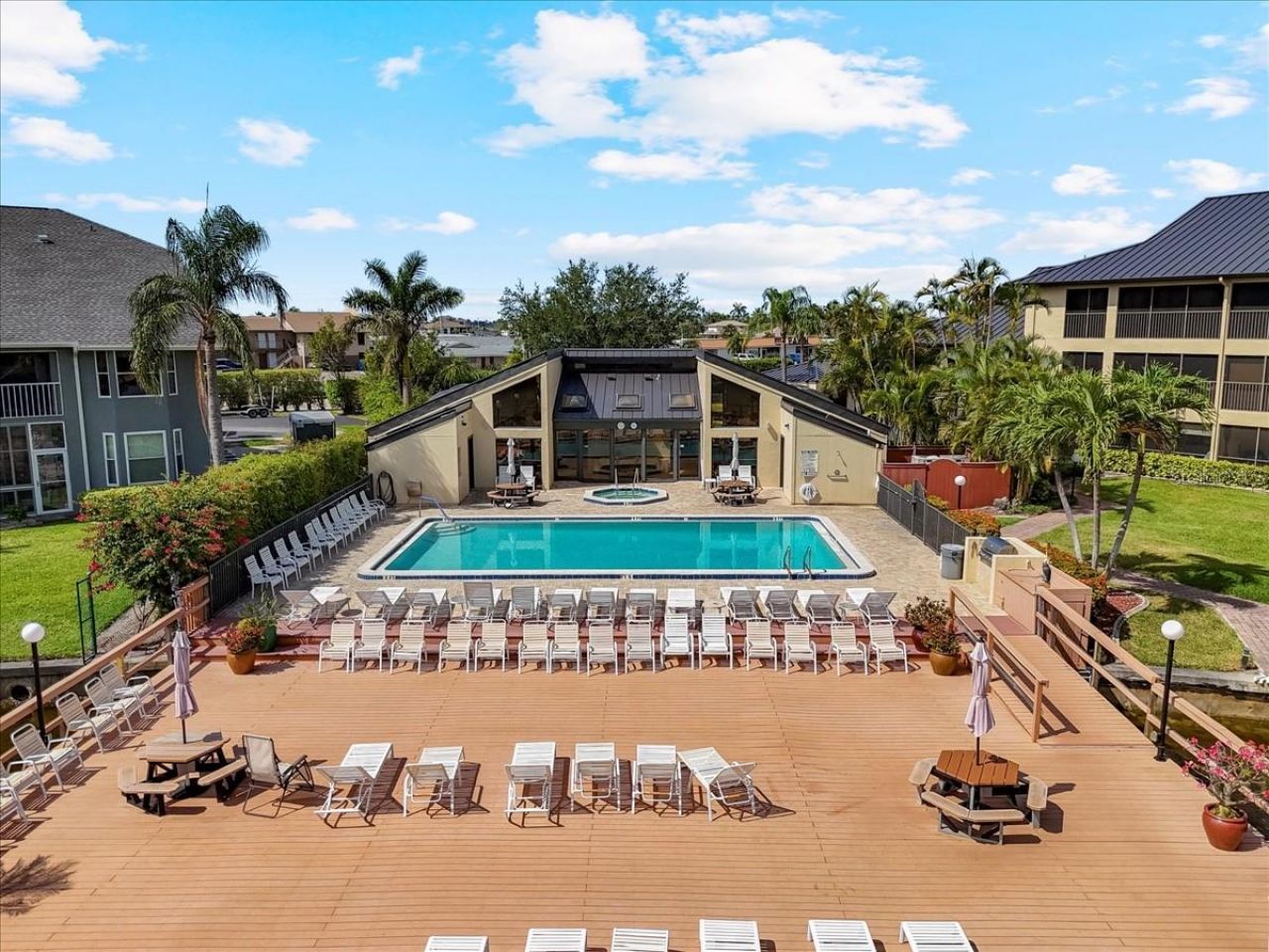 4719 SE 17th Place, Unit 208, Cape Coral, FL 33904 Photo