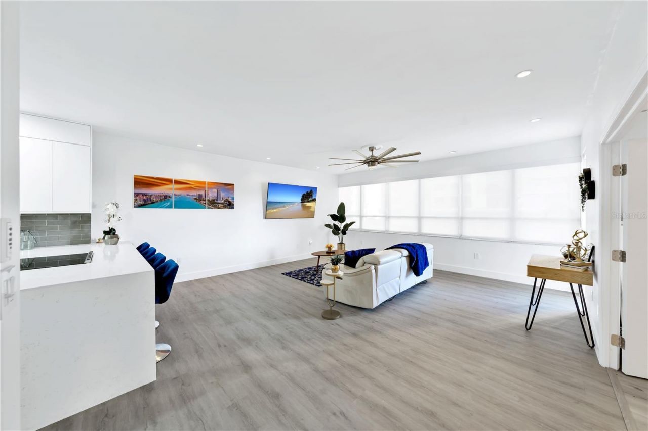 11 Island Avenue, Unit 309, Miami Beach, FL 33139 Photo
