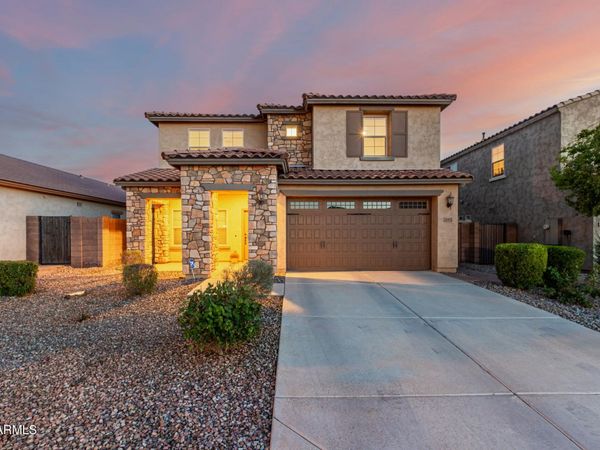 2665 E GILLCREST Road, Gilbert, AZ 85298