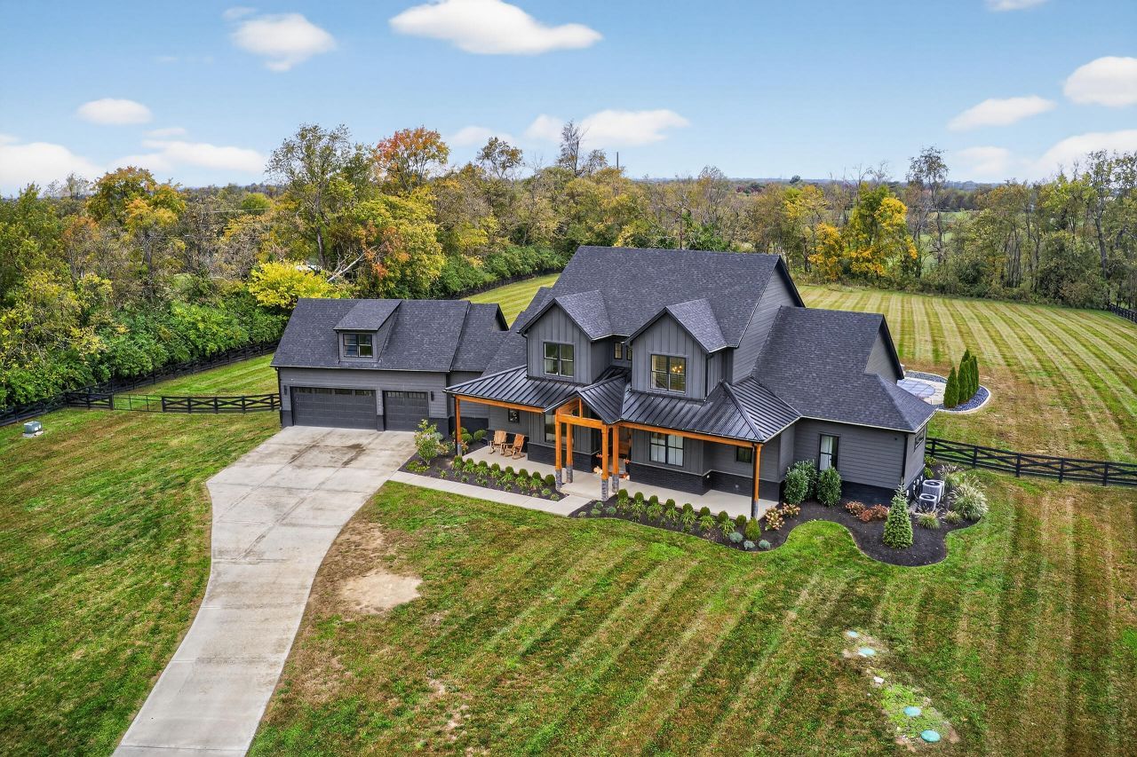 5039 Combs Ferry Road, Winchester, KY 40391