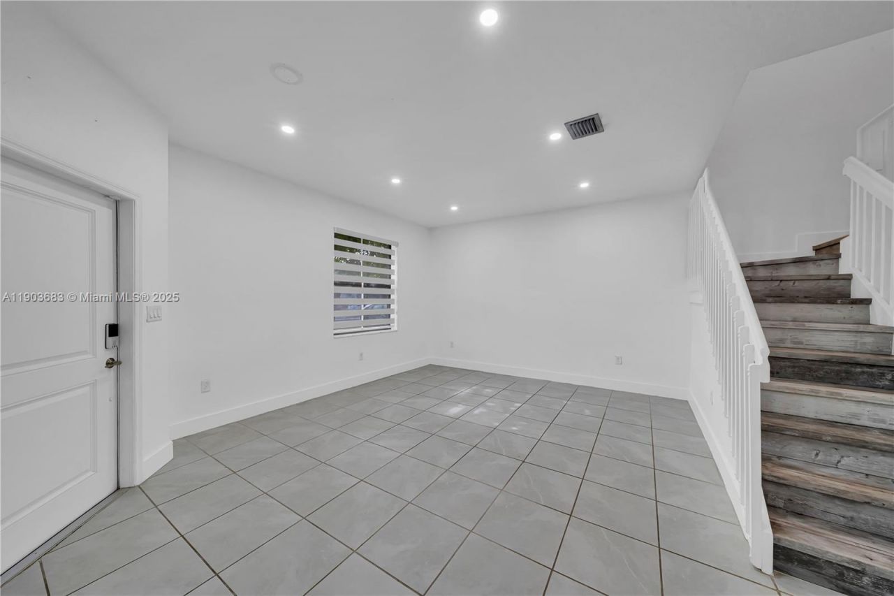 18320 SW 148th Rd, Miami, FL 33187 Photo