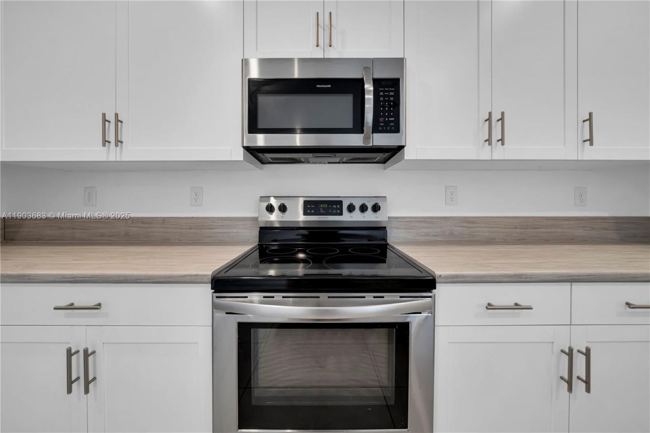 18320 SW 148th Rd, Miami, FL 33187 Photo