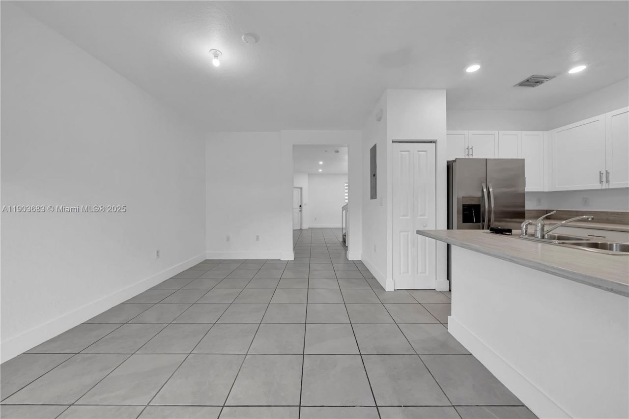 18320 SW 148th Rd, Miami, FL 33187 Photo