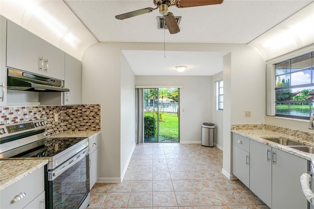 8807 W Sunrise Boulevard, Unit 8807, Plantation, FL 33322 Photo