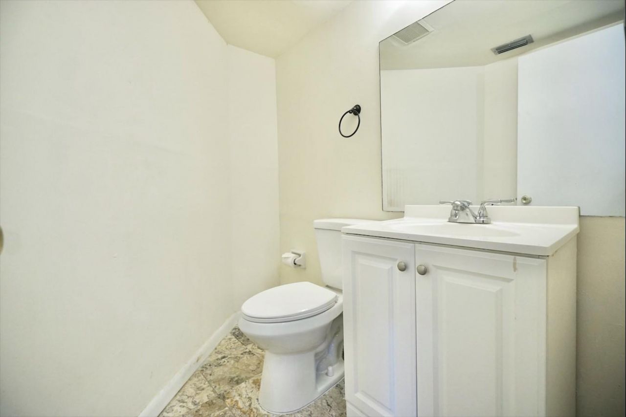 8807 W Sunrise Boulevard, Unit 8807, Plantation, FL 33322 Photo