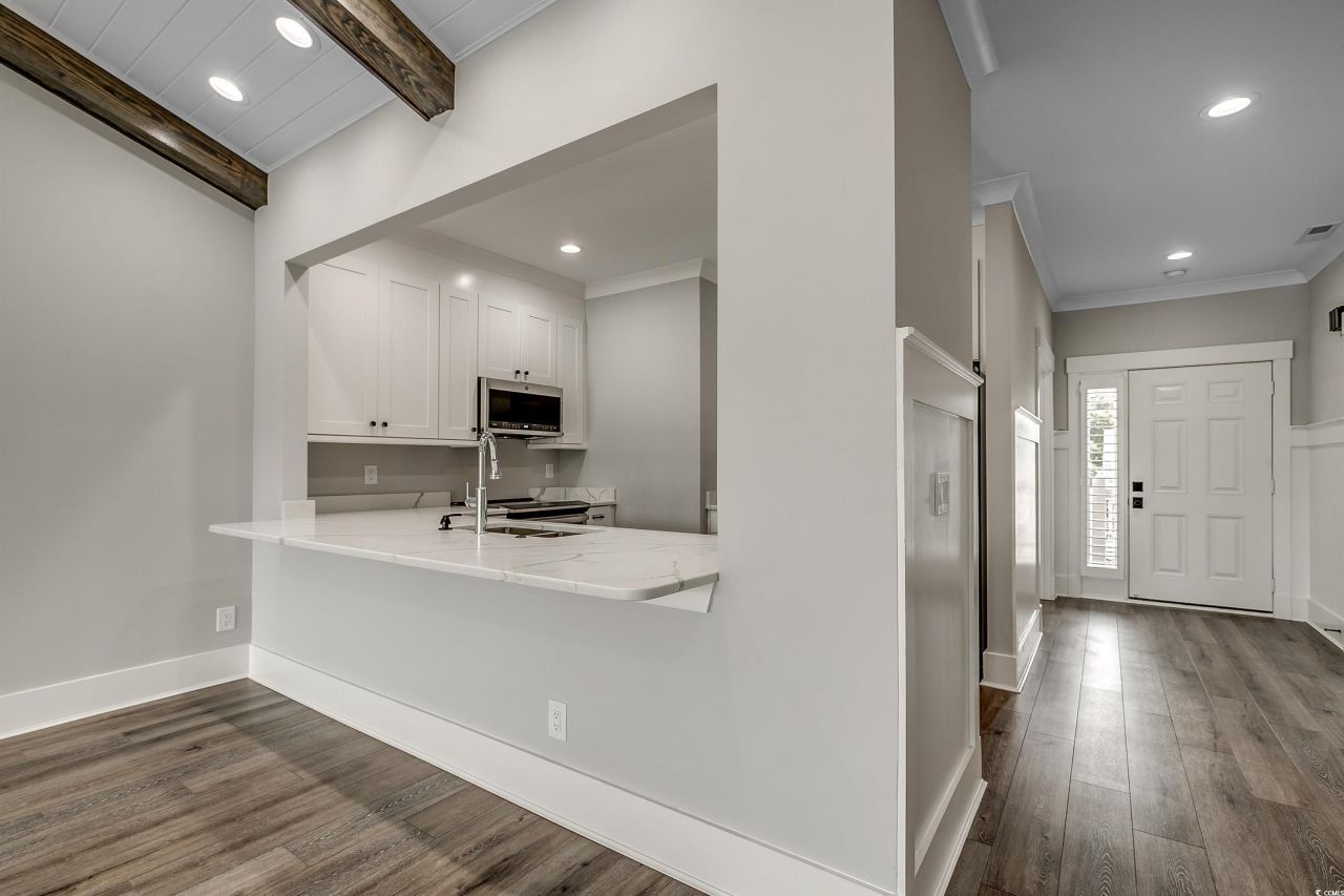 4510 Lightkeepers Way Photo 10