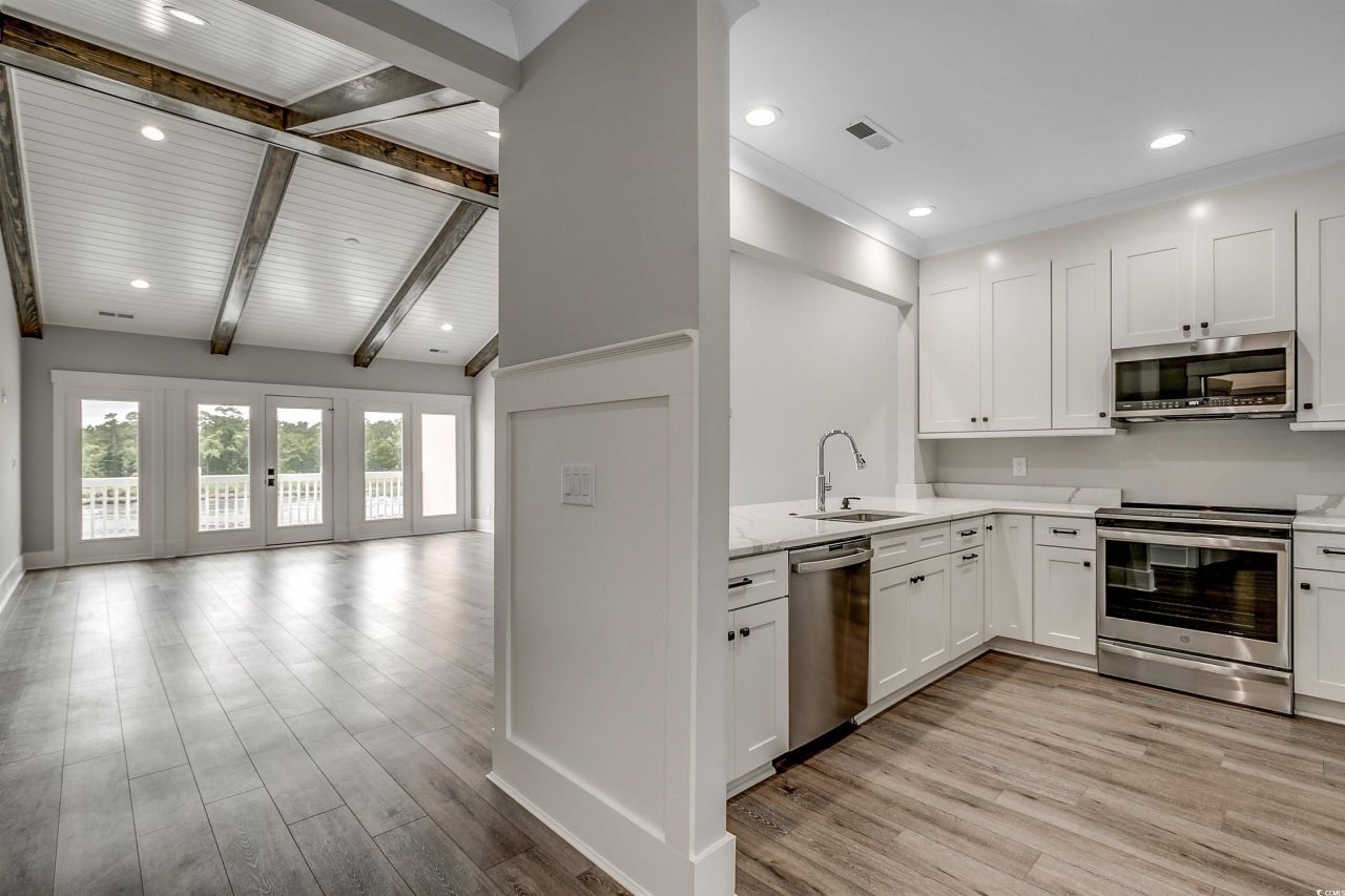 4510 Lightkeepers Way Photo 5