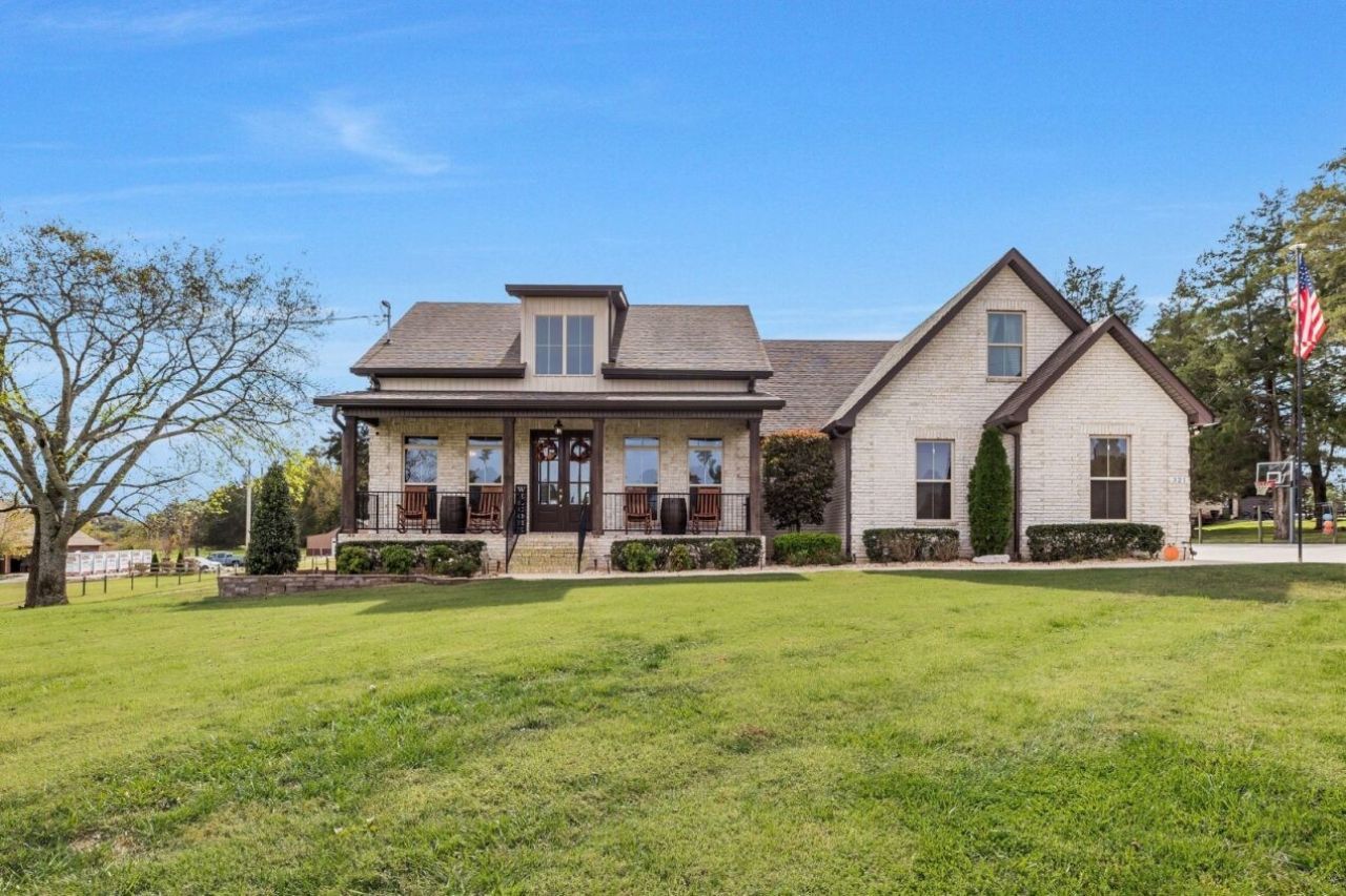 321 Dixon Rd, Shelbyville, TN 37160 Main Photo