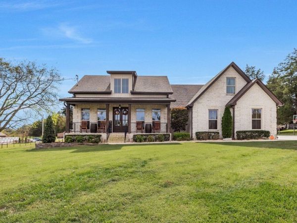 321 Dixon Rd, Shelbyville, TN 37160