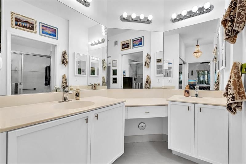 7775 Yardley Drive, Unit 110, Tamarac, FL 33321 Photo