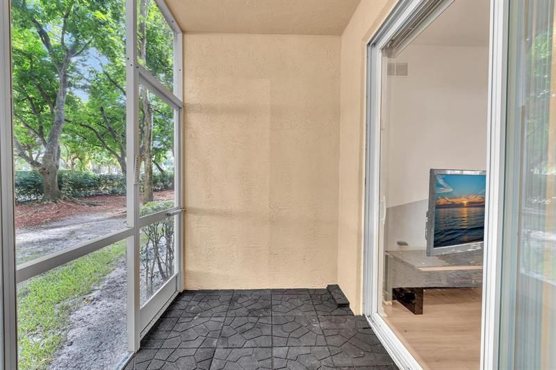 7775 Yardley Drive, Unit 110, Tamarac, FL 33321 Photo