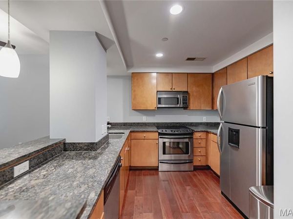 314 N Broadway, Unit 1405, St Louis, MO 63102