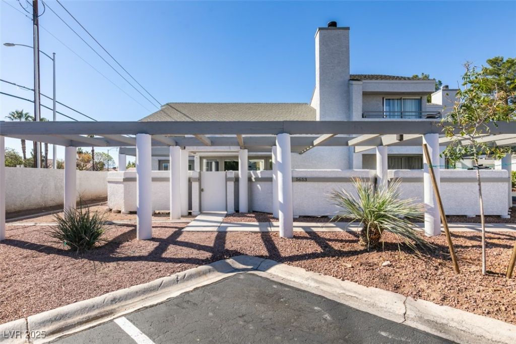 5653 Vineyard Lane, Unit 21, Las Vegas, NV 89110 Main Photo