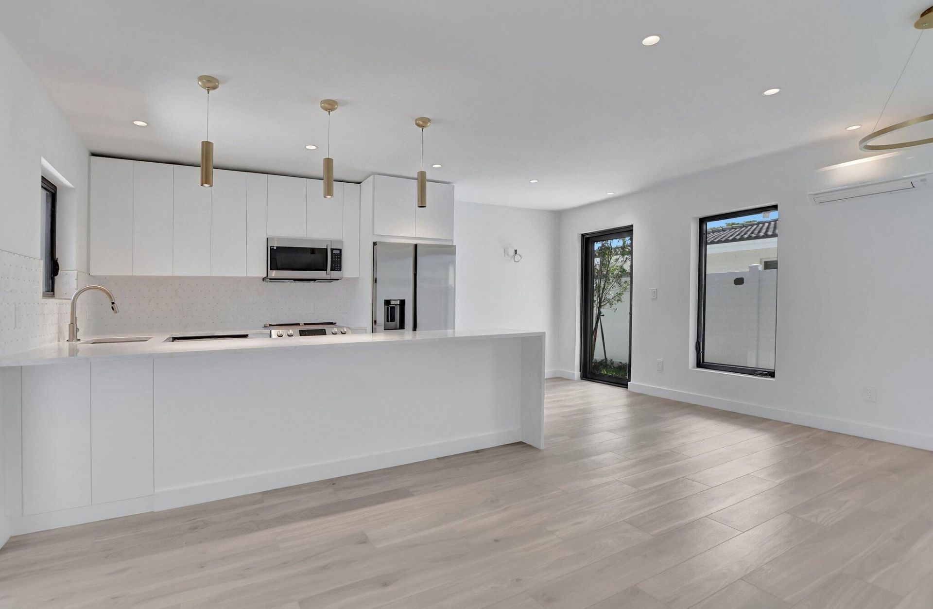 1361 SE 4th Street, Deerfield Beach, FL 33441 Photo