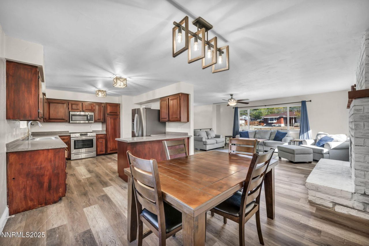 14595 Chamy Drive, Reno, NV 89521 Photo