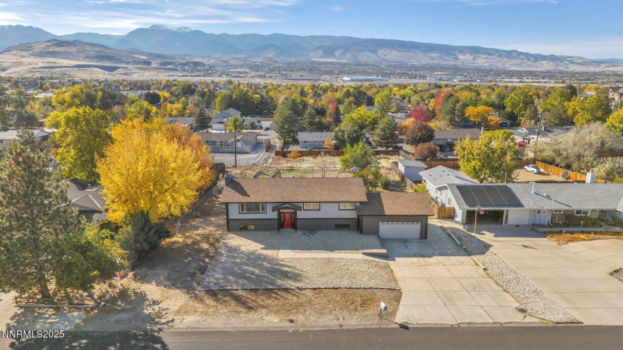 14595 Chamy Drive, Reno, NV 89521 Photo