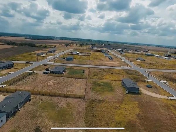 256 Castellana WAY, Elgin, TX 78621