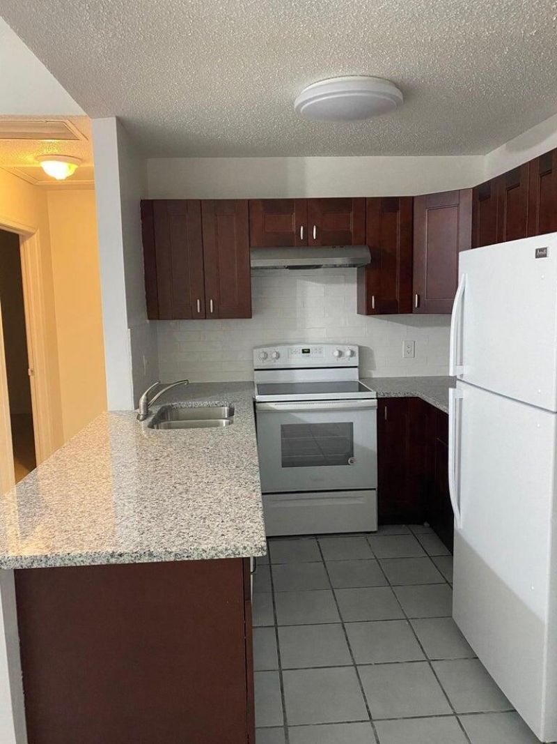 399 Glenwood Drive, West Palm Beach, FL 33415 Photo