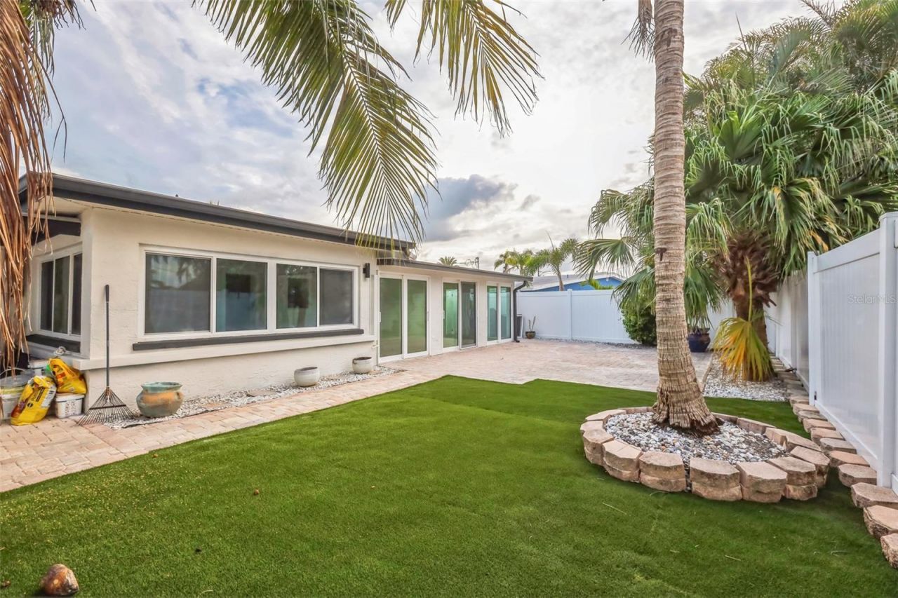 747 Pruitt Drive, Madeira Beach, FL 33708 Photo