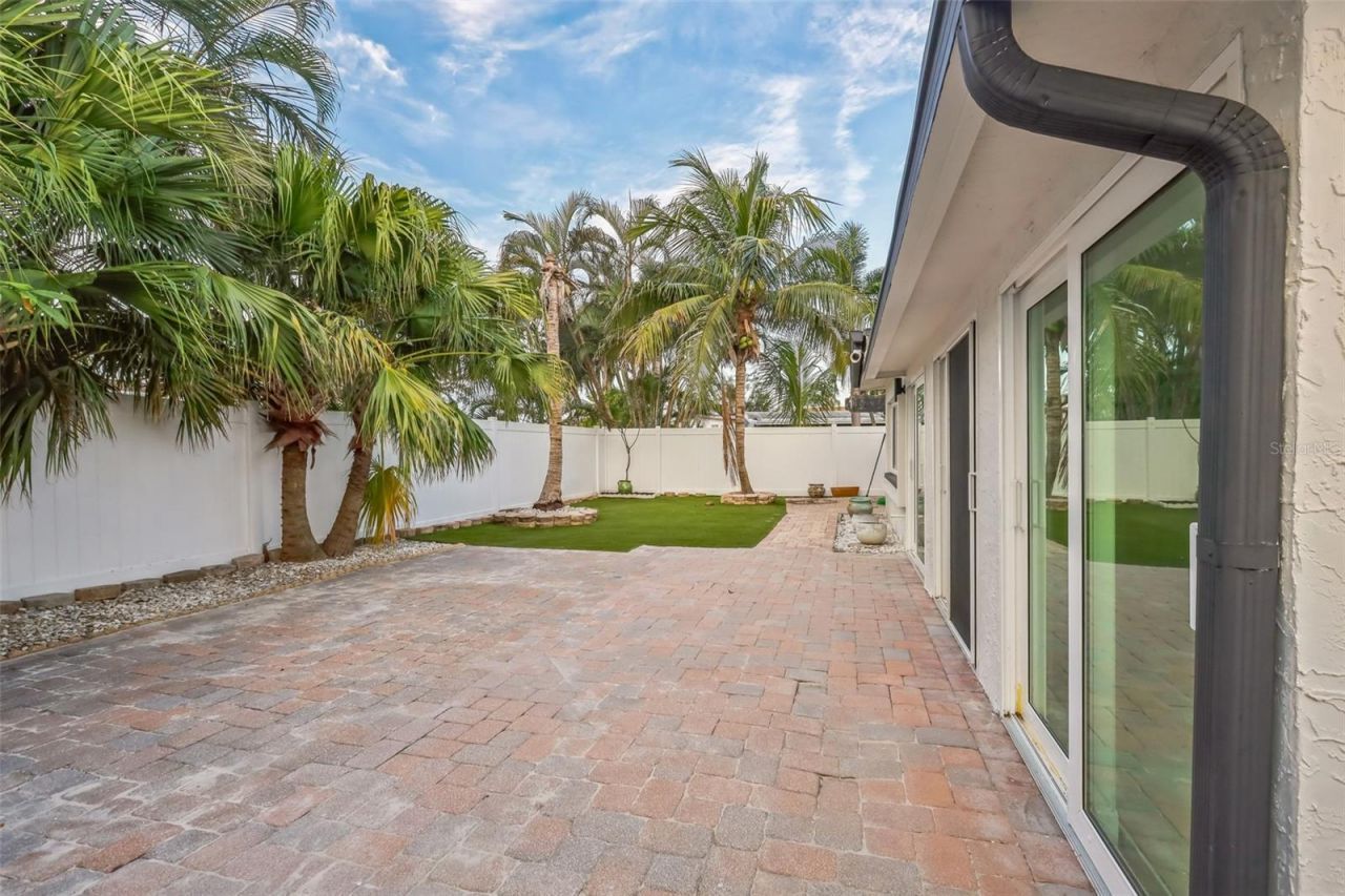 747 Pruitt Drive, Madeira Beach, FL 33708 Photo