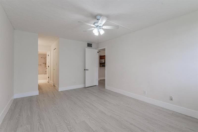 2551 Aragon Boulevard, Unit 406, Sunrise, FL 33322 Photo