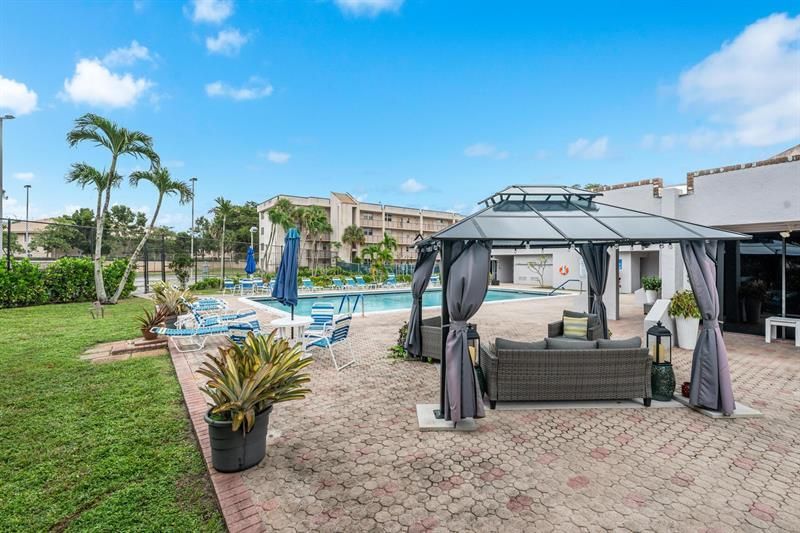 2551 Aragon Boulevard, Unit 406, Sunrise, FL 33322 Photo