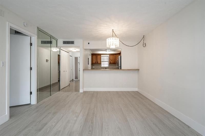 2551 Aragon Boulevard, Unit 406, Sunrise, FL 33322 Photo