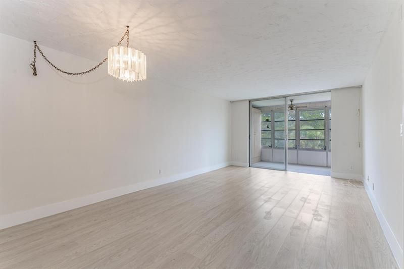 2551 Aragon Boulevard, Unit 406, Sunrise, FL 33322 Photo