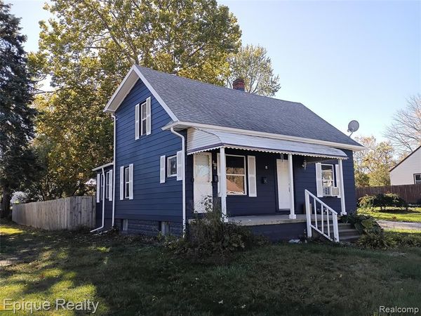 949 Boston Avenue, Waterford Twp, MI 48328