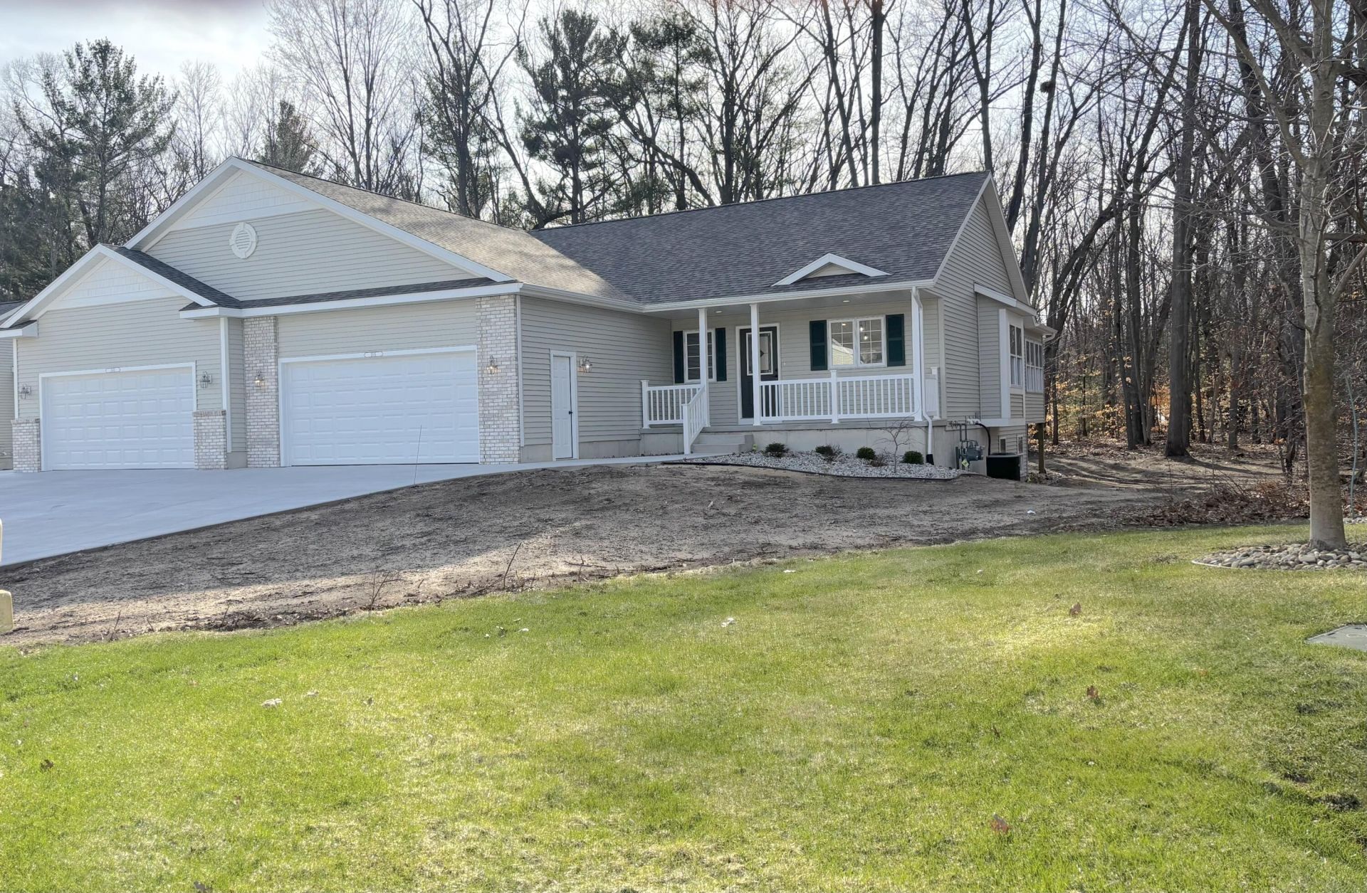 1515 W Addison Way, Muskegon, MI 49445 Main Photo