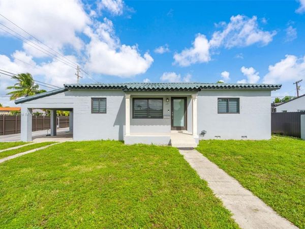 175 W 56th St, Hialeah, FL 33012