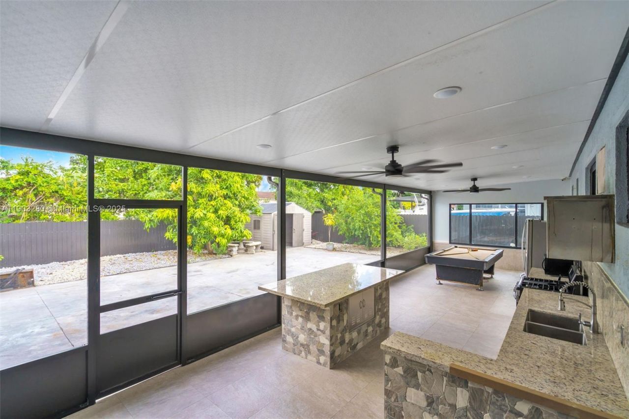 175 W 56th St, Hialeah, FL 33012 Photo