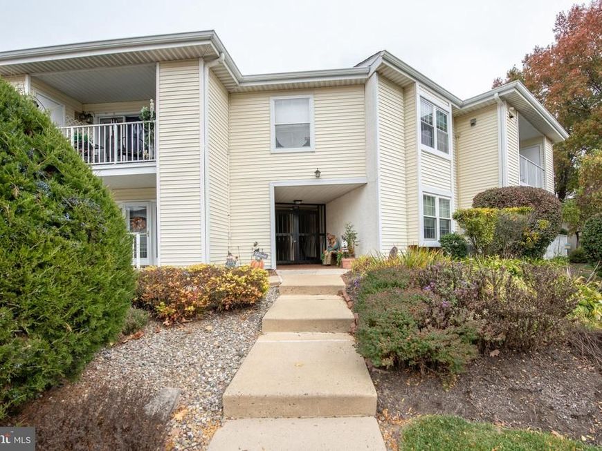 1307 Steamboat Station, Southampton, PA 18966 Main Photo