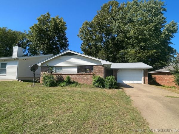 5512 N Hartford Place, Tulsa, OK 74126