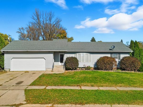 309 E Iowa Street, Elmore, MN 56027