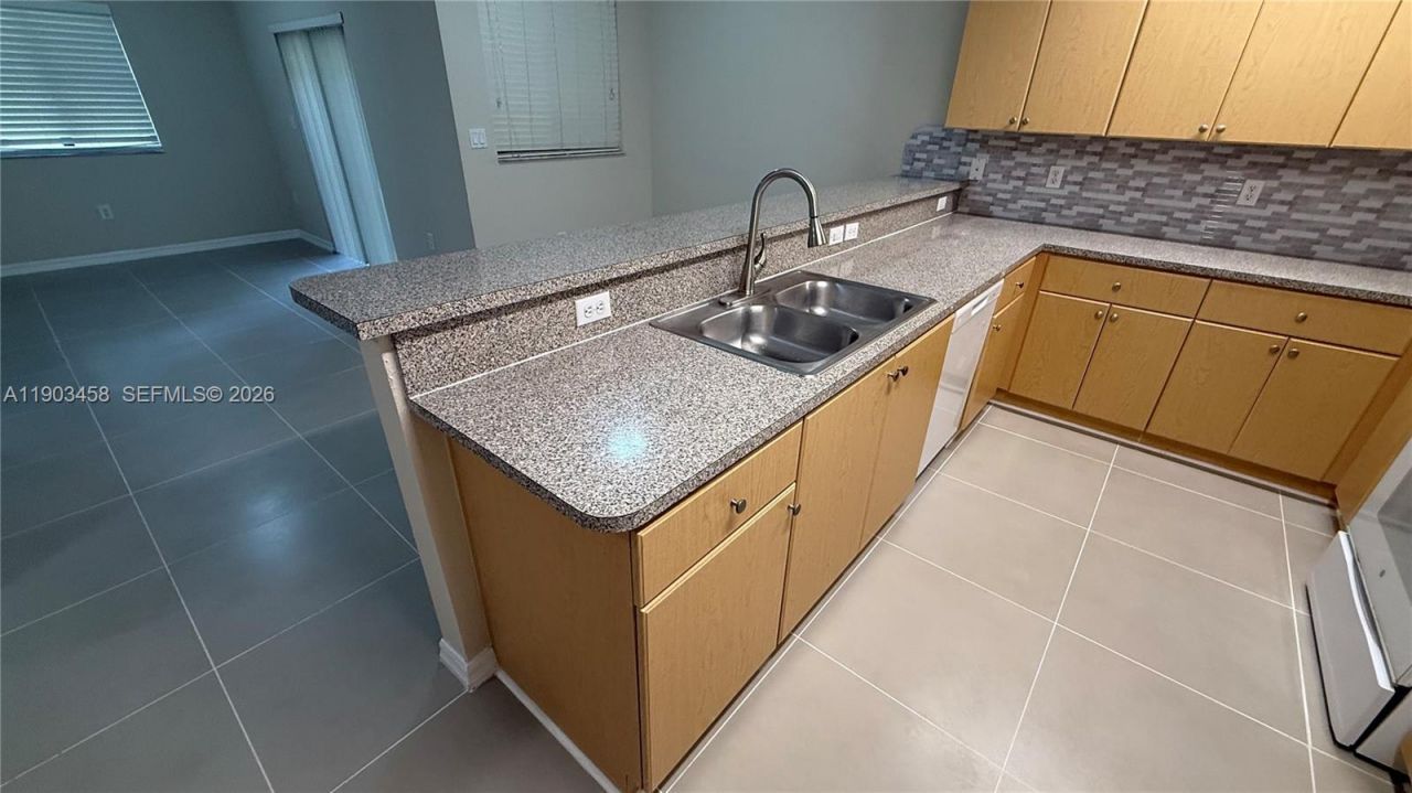 22821 SW 88th Pl, Unit 5-20, Cutler Bay, FL 33190 Photo