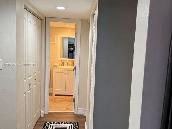 3121 NW 47th Ter, Unit 412, Lauderdale Lakes, FL 33319