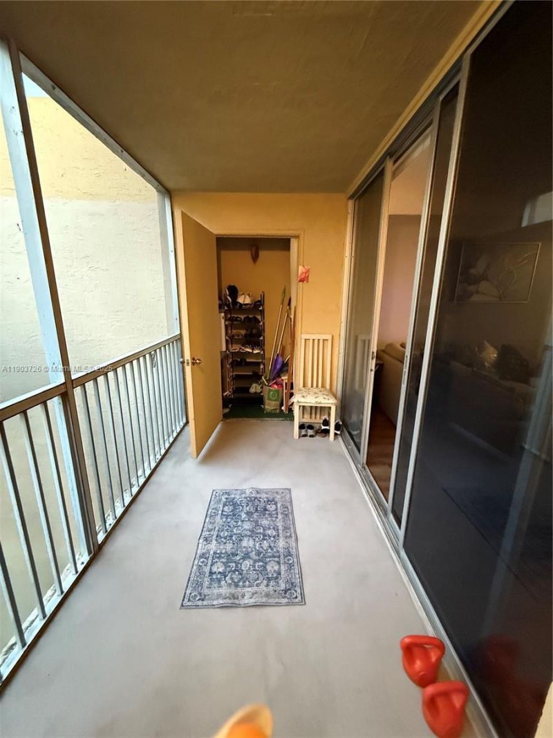 3121 NW 47th Ter, Unit 412, Lauderdale Lakes, FL 33319 Photo