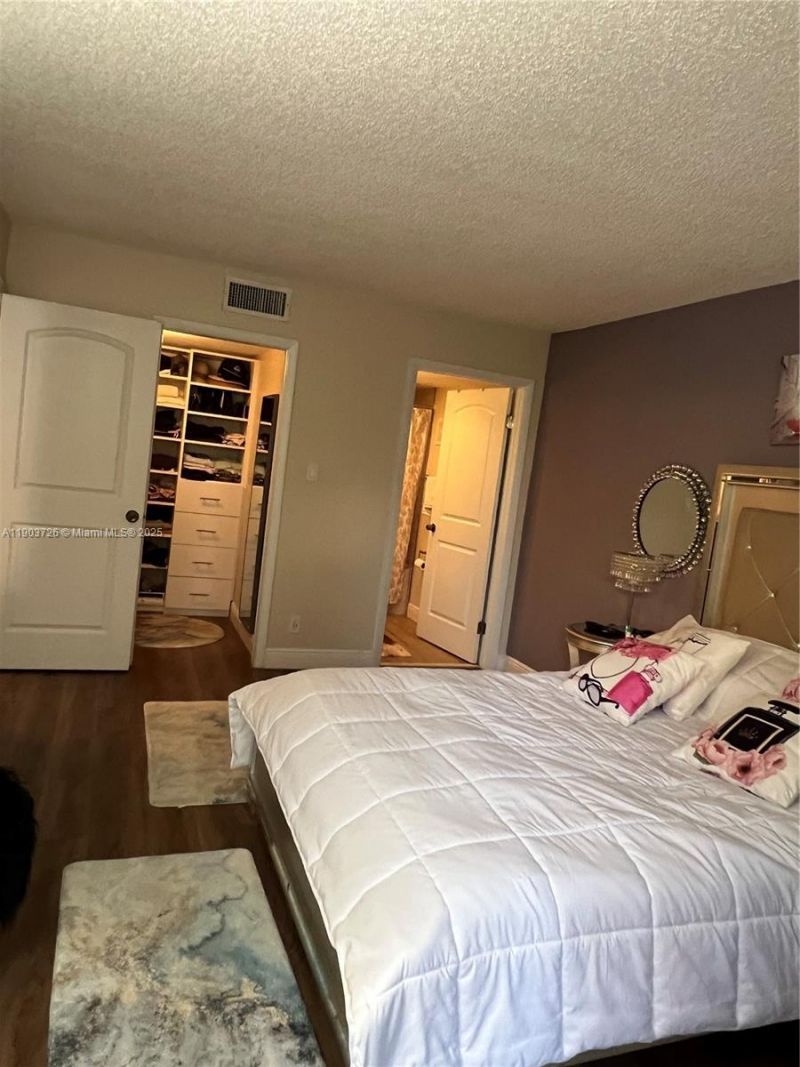 3121 NW 47th Ter, Unit 412, Lauderdale Lakes, FL 33319 Photo