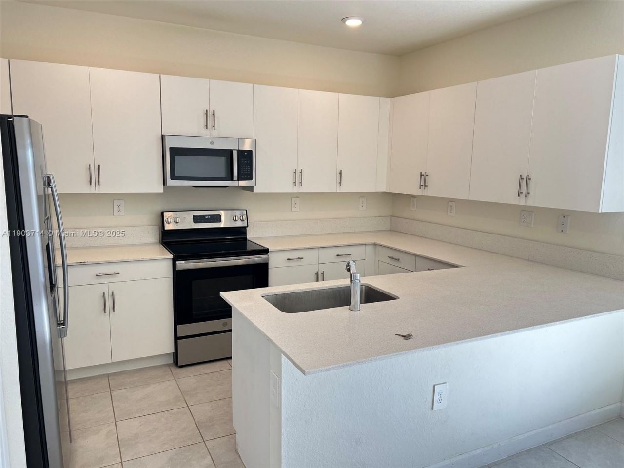 3304 W 114th Ter, Hialeah, FL 33018 Photo