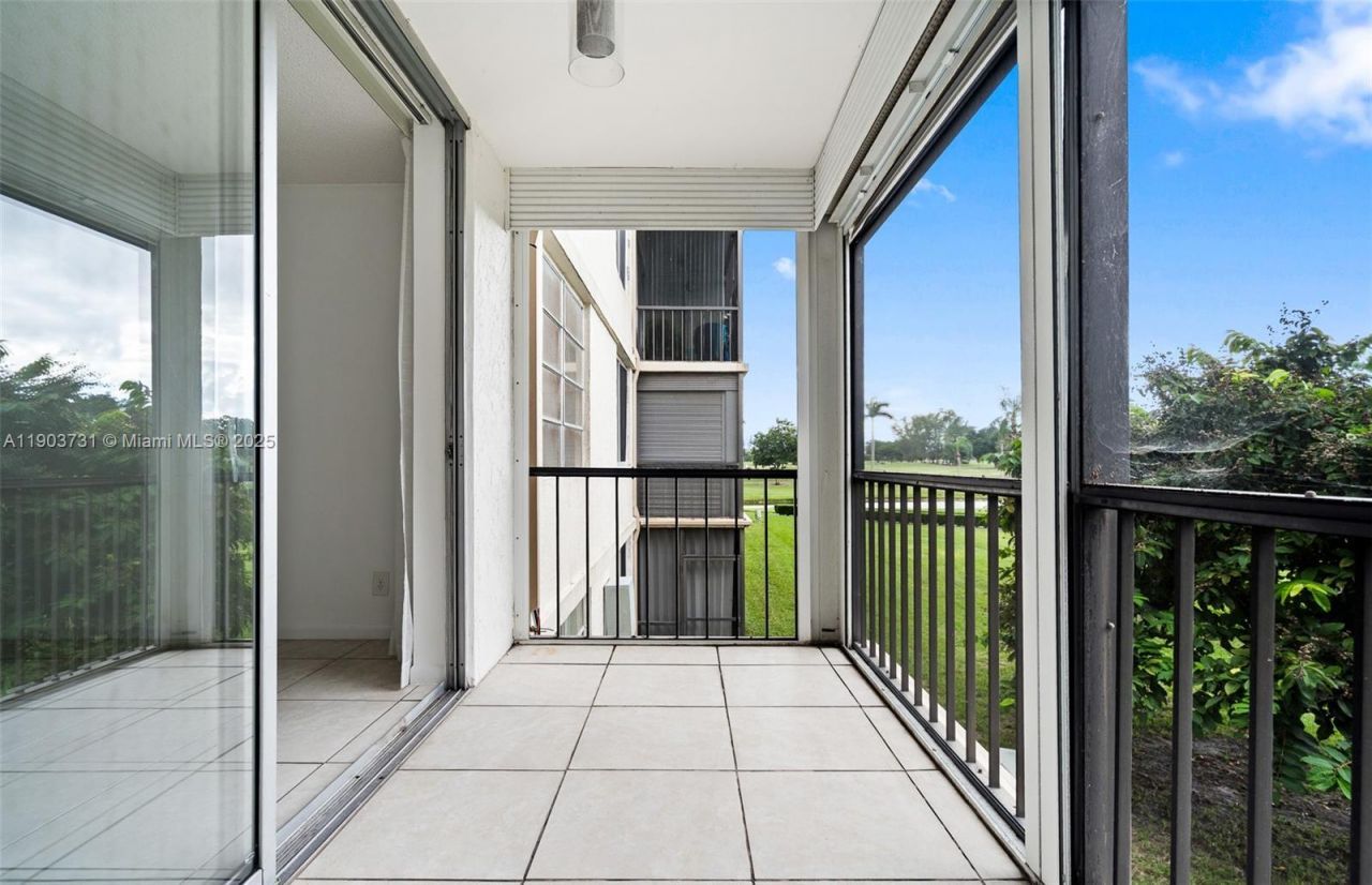 8900 Washington Blvd, Unit 205, Pembroke Pines, FL 33025 Photo