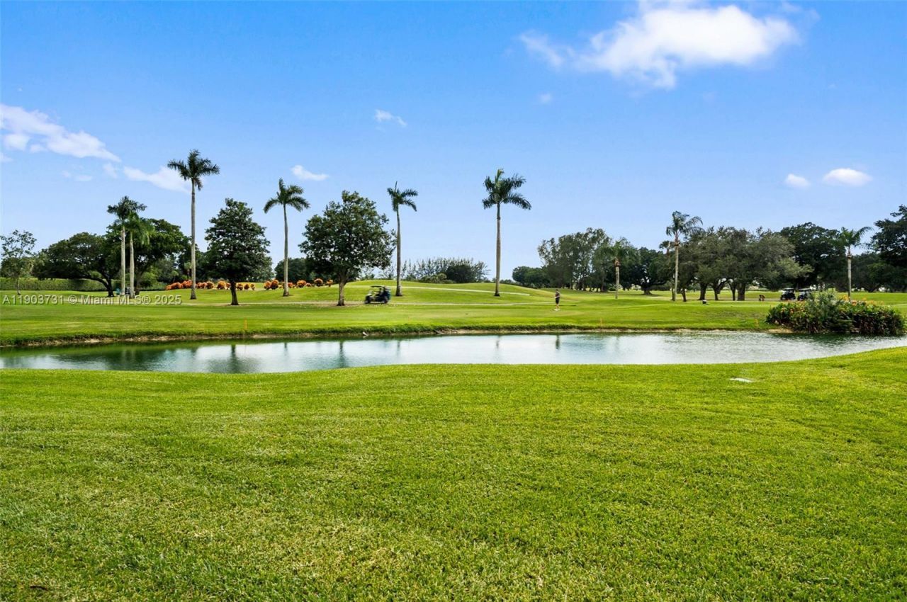 8900 Washington Blvd, Unit 205, Pembroke Pines, FL 33025 Photo