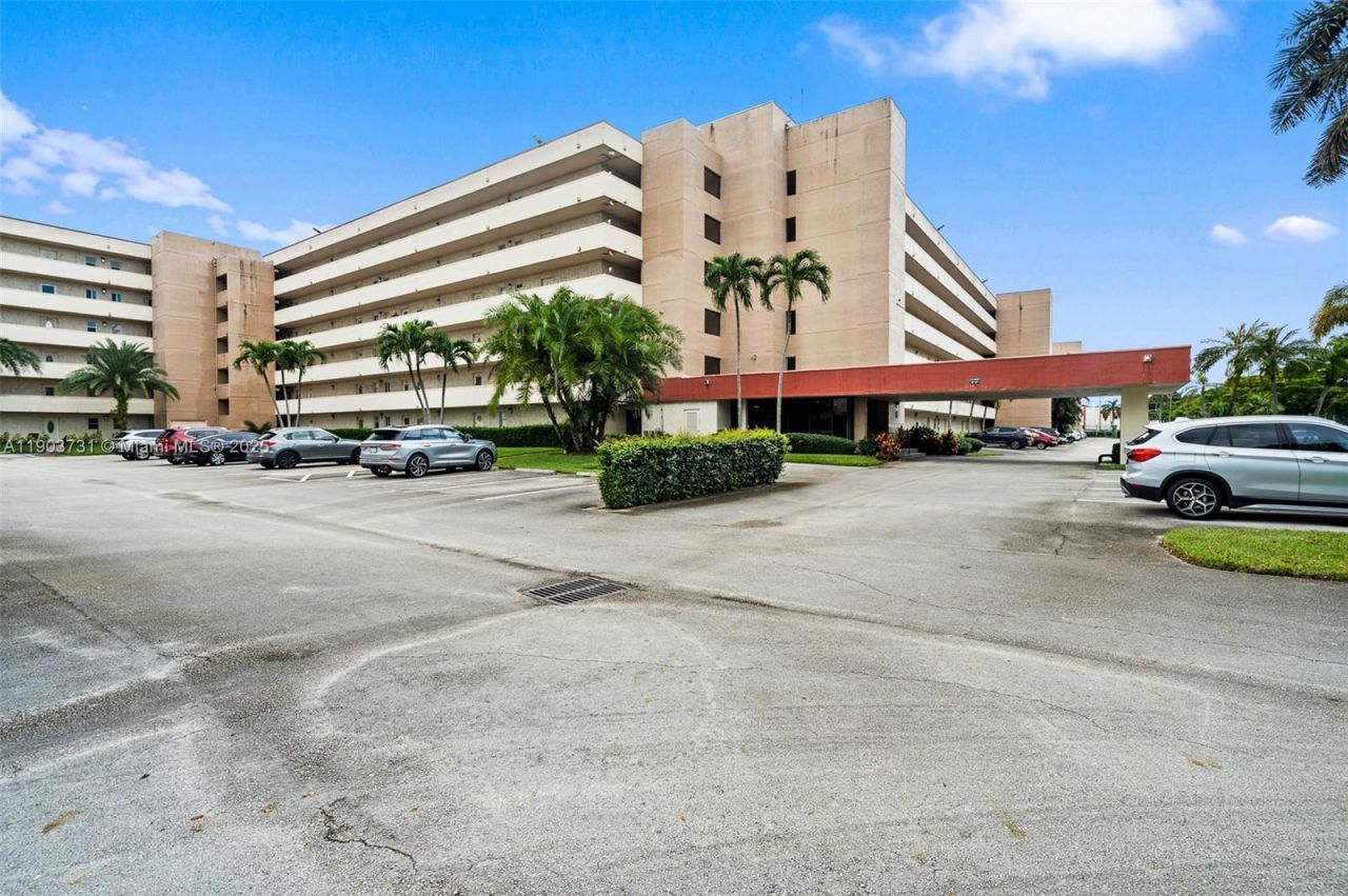 8900 Washington Blvd, Unit 205, Pembroke Pines, FL 33025 Photo